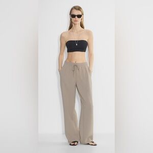 Aritzia Wilfred Thesis Crepette Wide-Leg Pants - tan / beige, size medium short